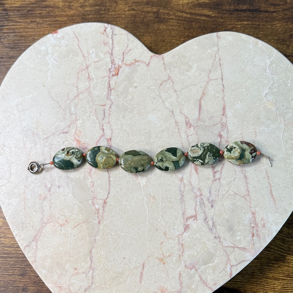 Elegant Green Stone Bracelet